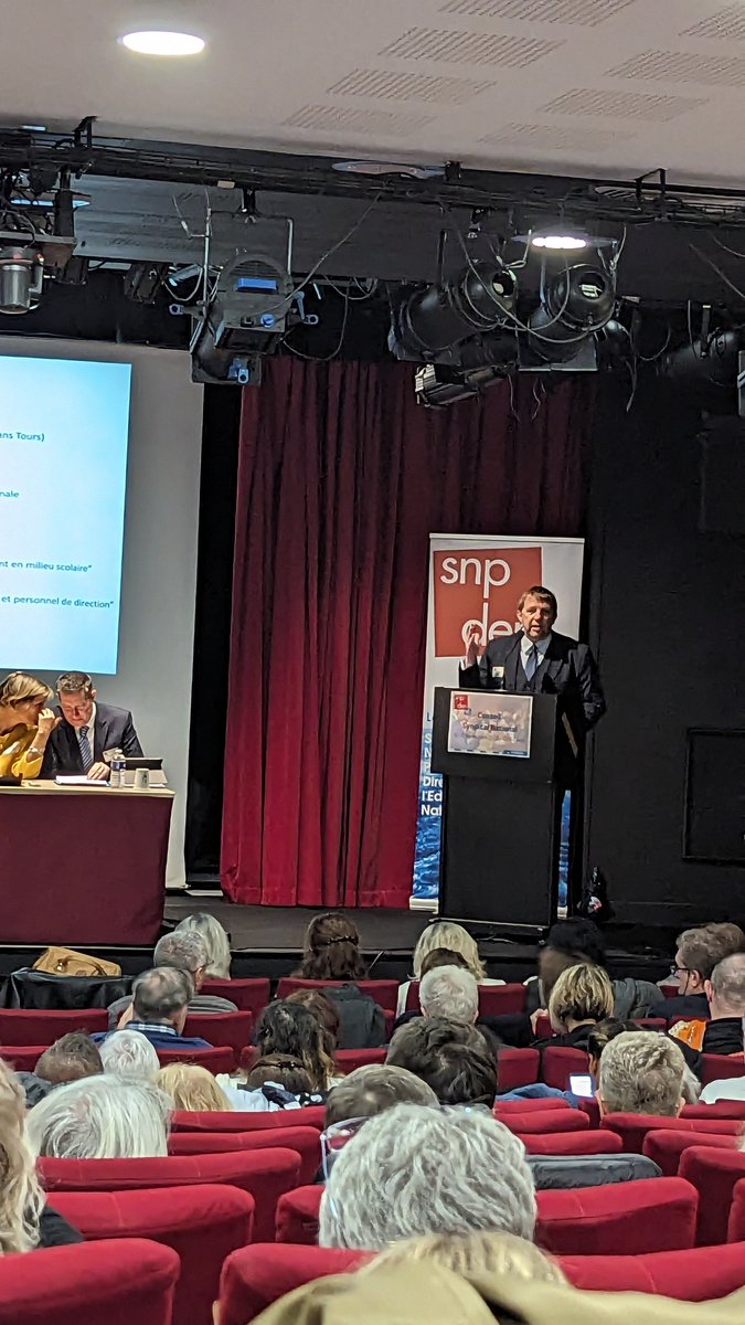 ClineLOPEZ9's tweet photo. Ouverture du CSN du @snpden.
La délégation @snpdentoulouse est prête à travailler sur les grandes thématiques de notre métier et de nos missions. https://t.co/JVFbnUfyac