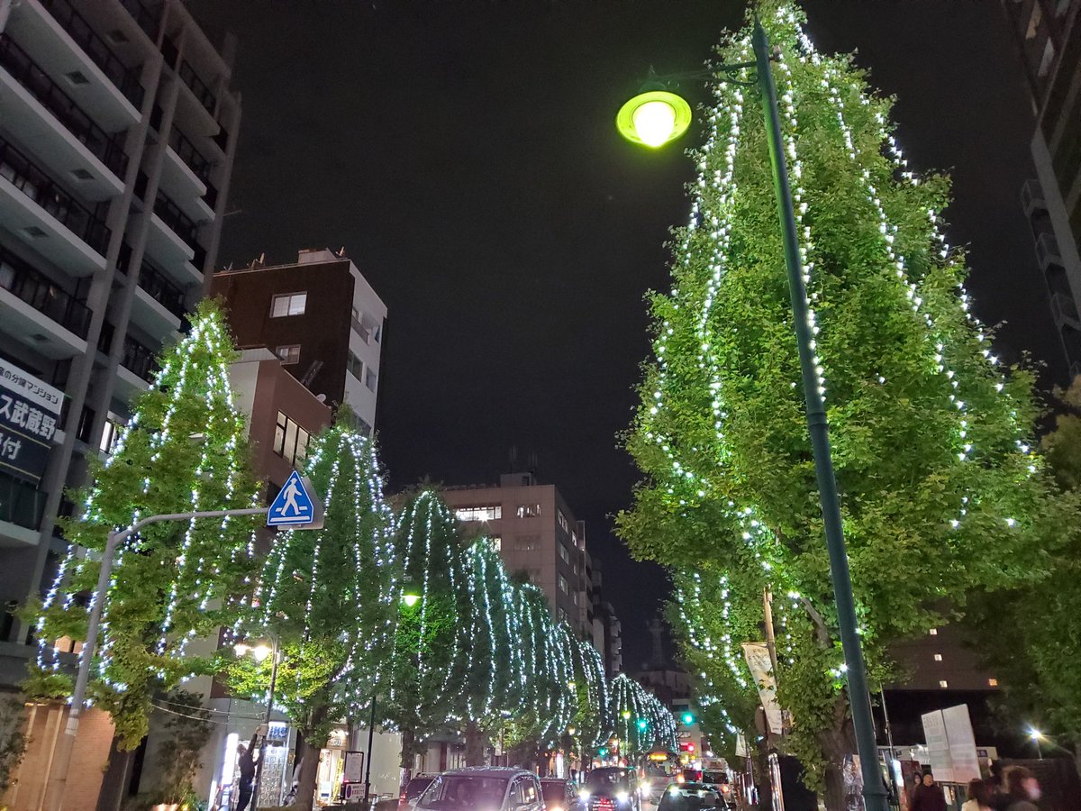 sankyo_k's tweet photo. 三鷹駅北口イルミネーション🎄✨
本日より点���です✨ https://t.co/SicUVwxHYd