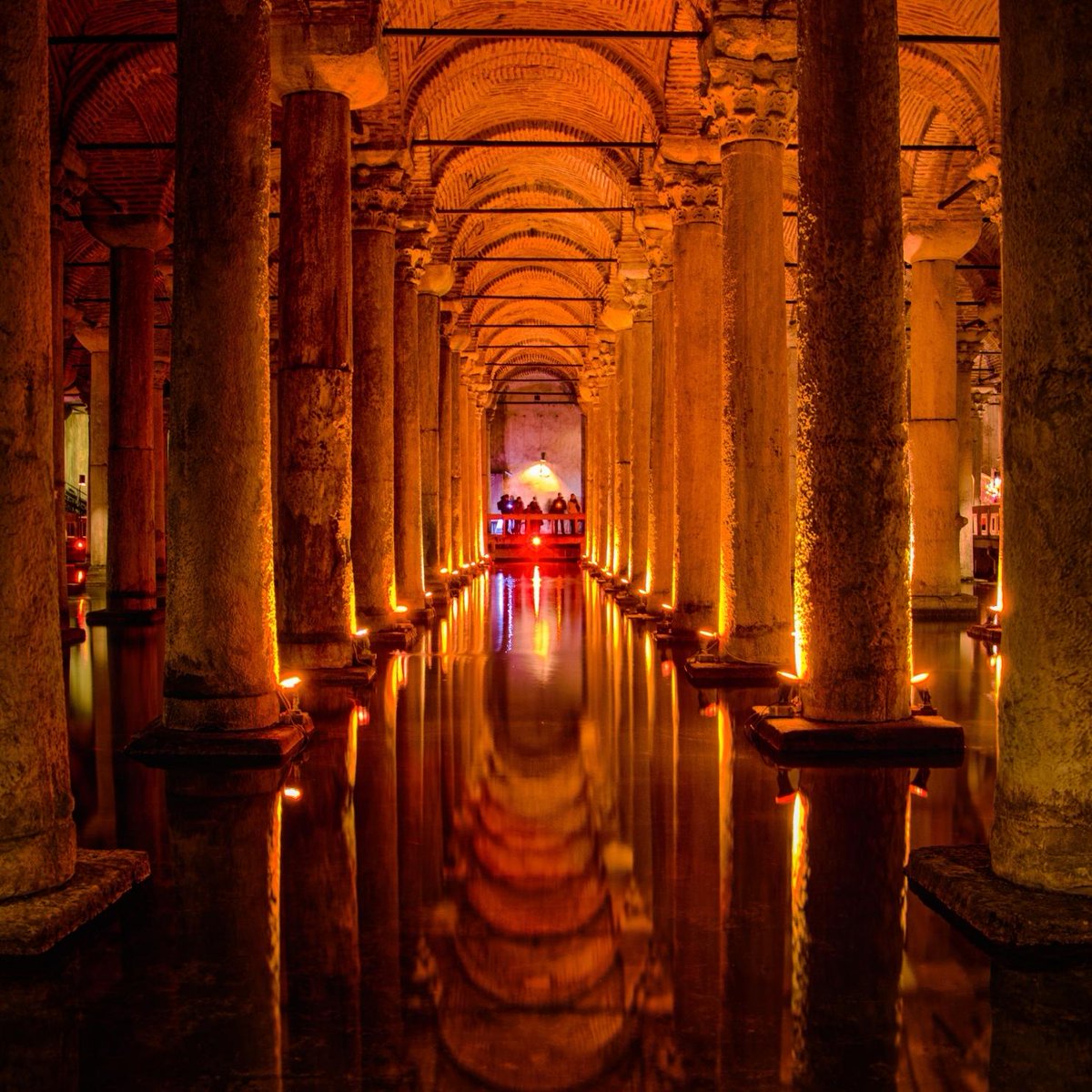 TravelTana's tweet photo. Exploring the Timeless Charms of Istanbul! 🌆

Istanbul, where the past and present coexist seamlessly, promises a journey through time and culture. Each corner tells a story, and every landmark is a testament to the city's rich and diverse heritage. 🇹🇷✨

#Istanbul #City https://t.co/pDT8T63wDP