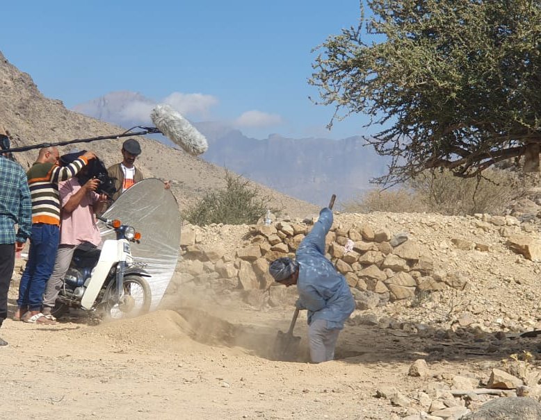 ByaadPro's tweet photo. فيلم #رماد يحصد المركز الأول لأفضل فيلم روائي عُماني قصير في #مهرجان_الباطنة_السينمائي_الدولي الثاني .
الجدير بالذكر أن الفيلم من إخراج #سليمان الخليلي ومن إنتاج #الجمعية_العمانية_للسينما ..

#بياض https://t.co/ny700bE6bO