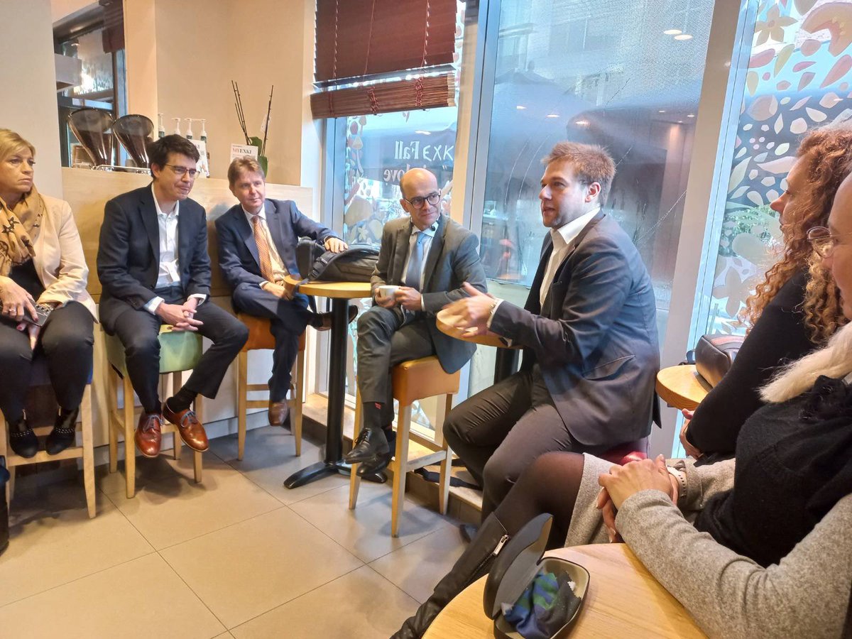 MFOIAdvisory's tweet photo. 🗣️ Raising #publicawareness for our office’s priorities is an absolute necessity. We are committed to building our relationship with both the Hungarian and international #press. Was a pleasure to meet @GoksenC EU advocacy director at @Euractiv🗞️@KosBalazs https://t.co/hRGY3cEVuR