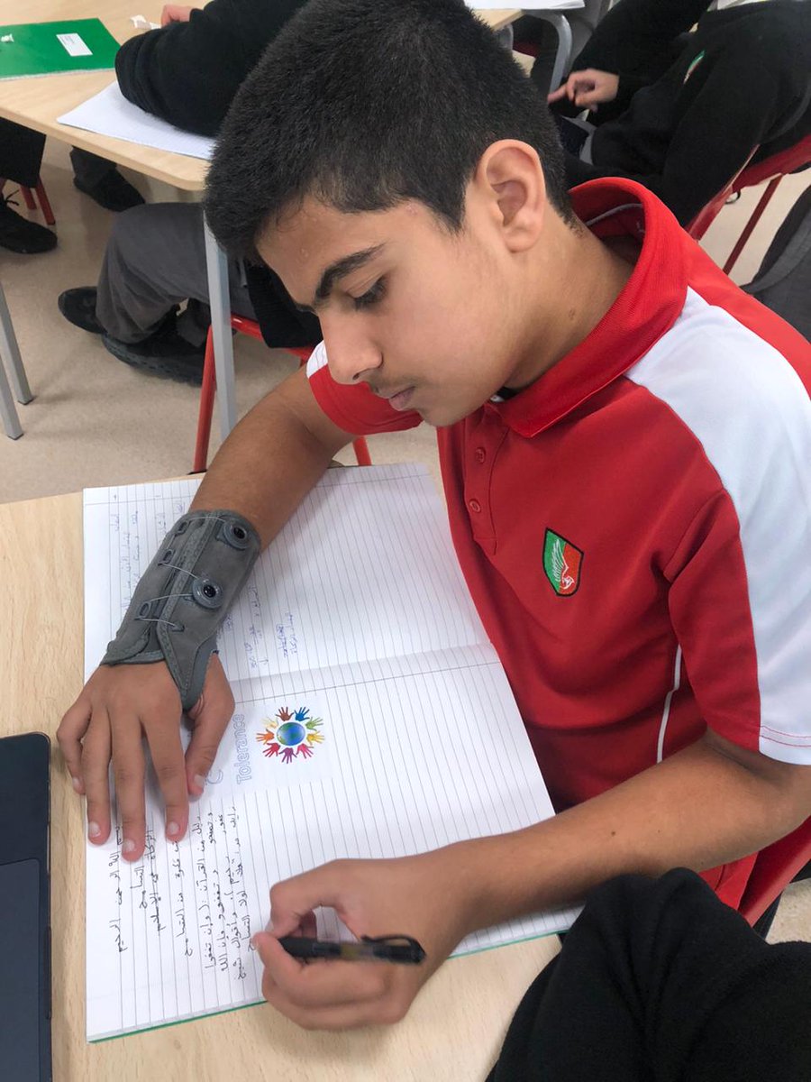 GEMS_GNS's tweet photo. أصبحت قيمة التسامح سمة أصيلة من سمات شعب دولتنا الحبيبة وقد تضمن اليوم أنشطة خاصة خلال حصص التربية الإسلامية حيث قدّم الطلبة بعض الكتابات والرسومات حول قيمة التسامح متضمنة الآيات الكريمة والأحاديث الشريفة وبعض أقوال شيوخنا الكرام حول المناسبة.

@GEMS_ME @KHDA 
#internationaltoleranceday