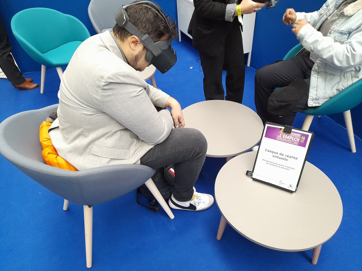 #AvecPôleEmploi en partenariat avec <a href="/departement13/">Département des Bouches-du-Rhône</a>, la journée départementale de l'emploi c'est parti ! Au programme : recrutements avec + de 100 entreprises, ateliers CV, conseils #emploi et #formation, découverte des métiers avec des casques de réalité virtuelle #TousMobilisés