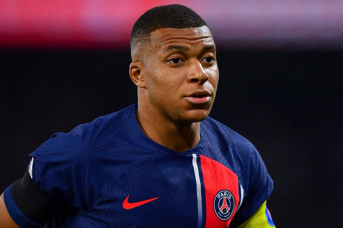 AnfieldEdition's tweet photo. 🥈 | The targeting of Kylian Mbappé has been activated by Liverpool. The club and Jürgen Klopp are in love with the player and are looking for new leaders for the team. #NFFC [@diarioas] https://t.co/QjijYgwegg