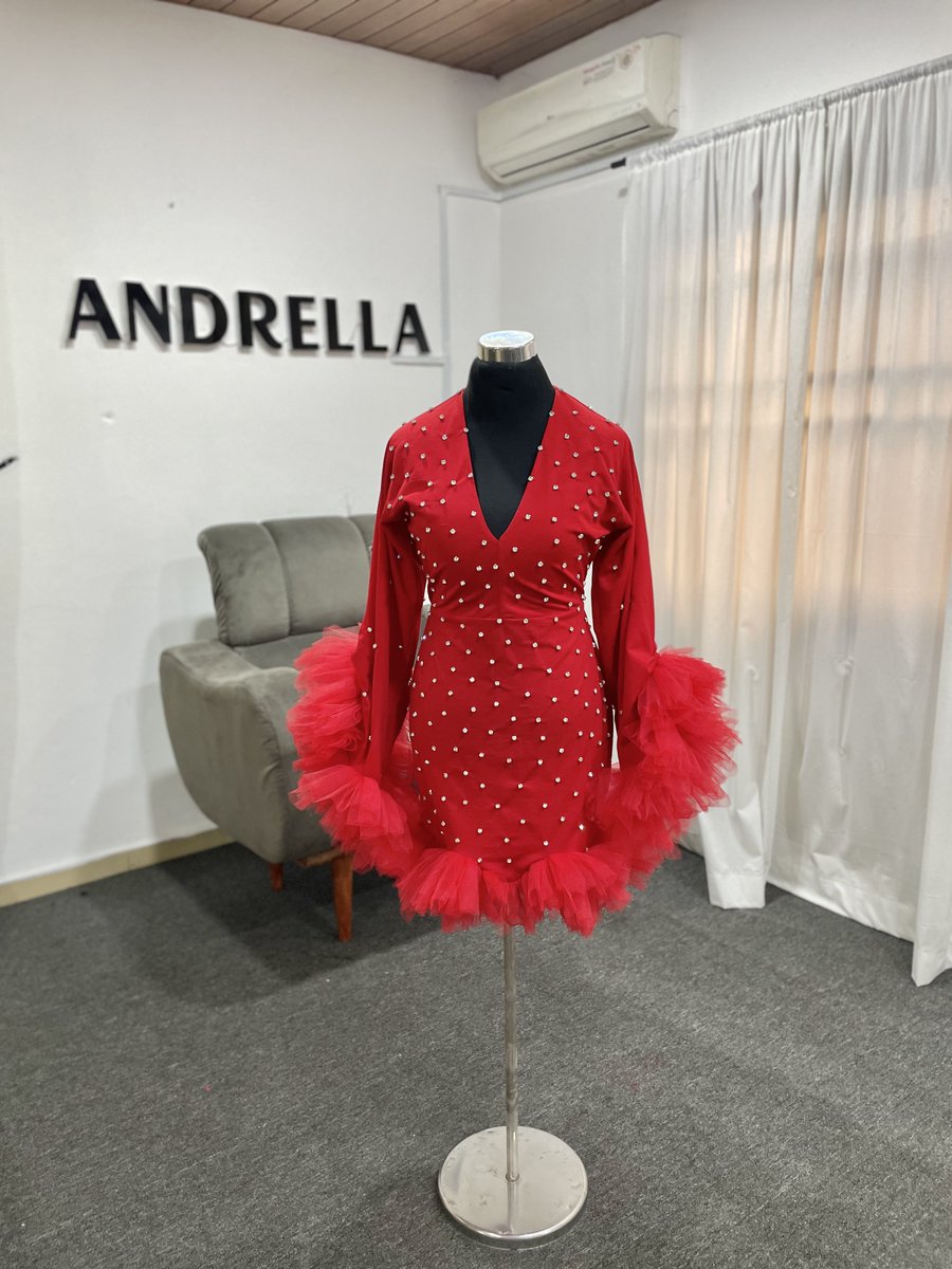 ___andrella__'s tweet photo. Valerie dress #40,00

:
Stones are hand sewn 😍
#shopAndrella #ANDRELLA https://t.co/pDtT78mdD7