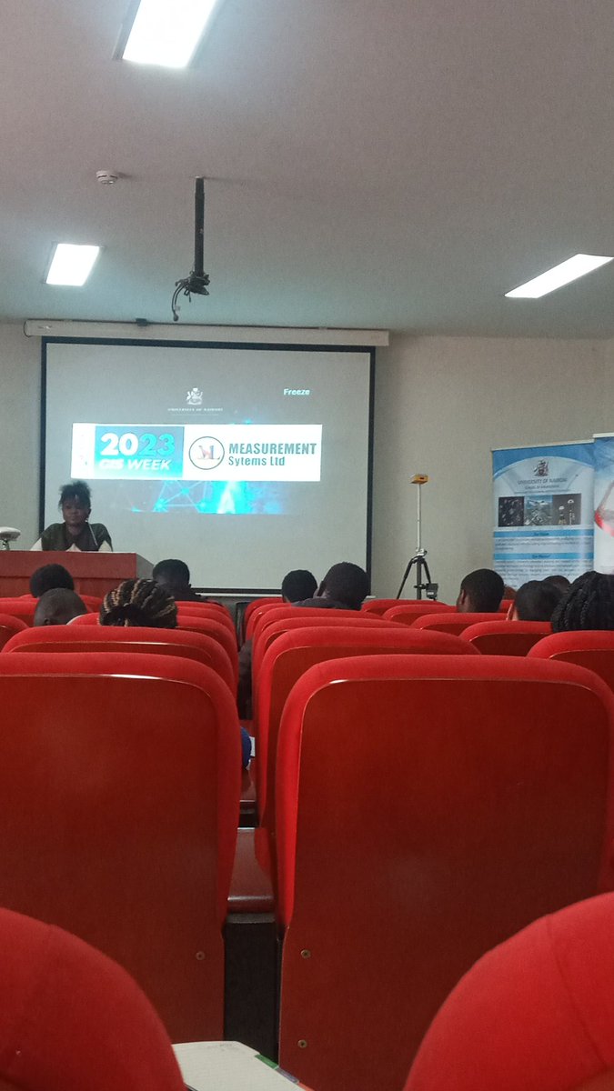 OumaKennedyJ's tweet photo. Measurement Systems Limited @Measurementsyst presentation. Elaborating more on the various survey equipment - GNSS receiver. @gesa_uon #GisWEEK #GeospatialSynergy https://t.co/KfSnFWppOl