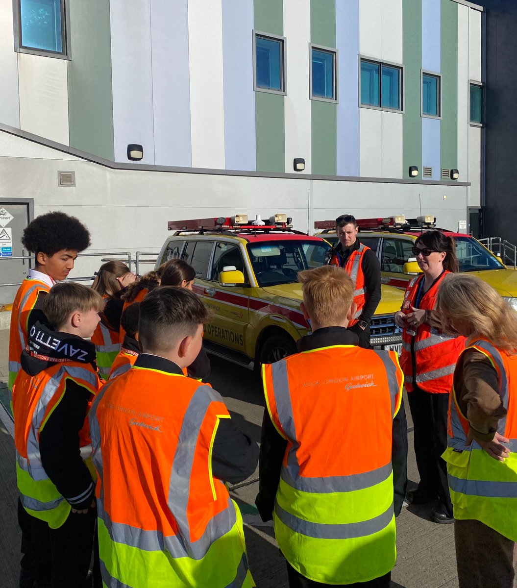 A big, big thank you to everyone at <a href="/Gatwick_Airport/">London Gatwick LGW</a> who helped put on an incredible Workplace Visit for the students from the <a href="/gatwickschool/">The Gatwick School</a>💜 

It such a wonderful experience to get hands on &amp; learn all the about the different opportunities &amp; roles on offer across the airport