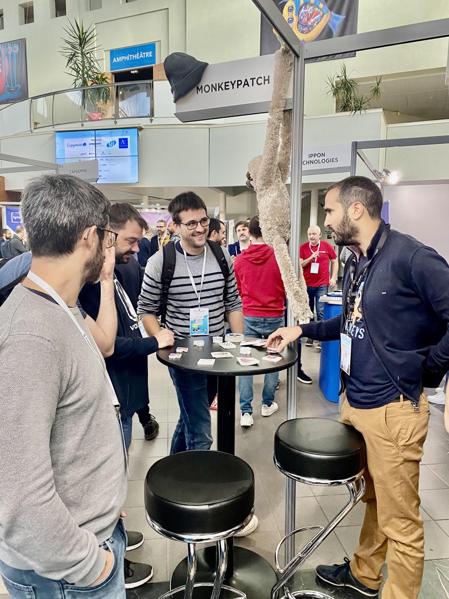 Les #monkeys sont heureux de vous accueillir sur son stand G15 au @DevFestToulouse 😉. Vous allez vous amuser avec nous sur une borne de jeux développée avec 🍌, ou sur nos Quizz pendant les pauses 🤪 ! On vous attend avec des chouettes cadeaux 🎁 #DevFestToulouse #monkeygame