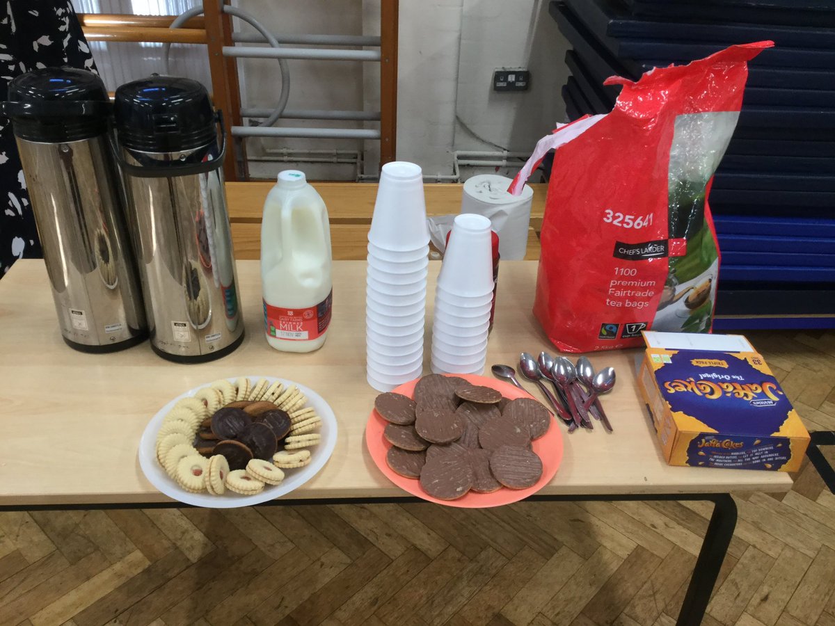 MissHickton's tweet photo. @GreenwoodSch Thank you to everyone who attended our Early Reading and Pupil Premium afternoon this week. A text will be sent to ALL Pupil Premium children as a reminder for the next event  on Tuesday 21st November at 2:30.All Pupil Premium families are welcome to attend. https://t.co/wLmk8B0Leh