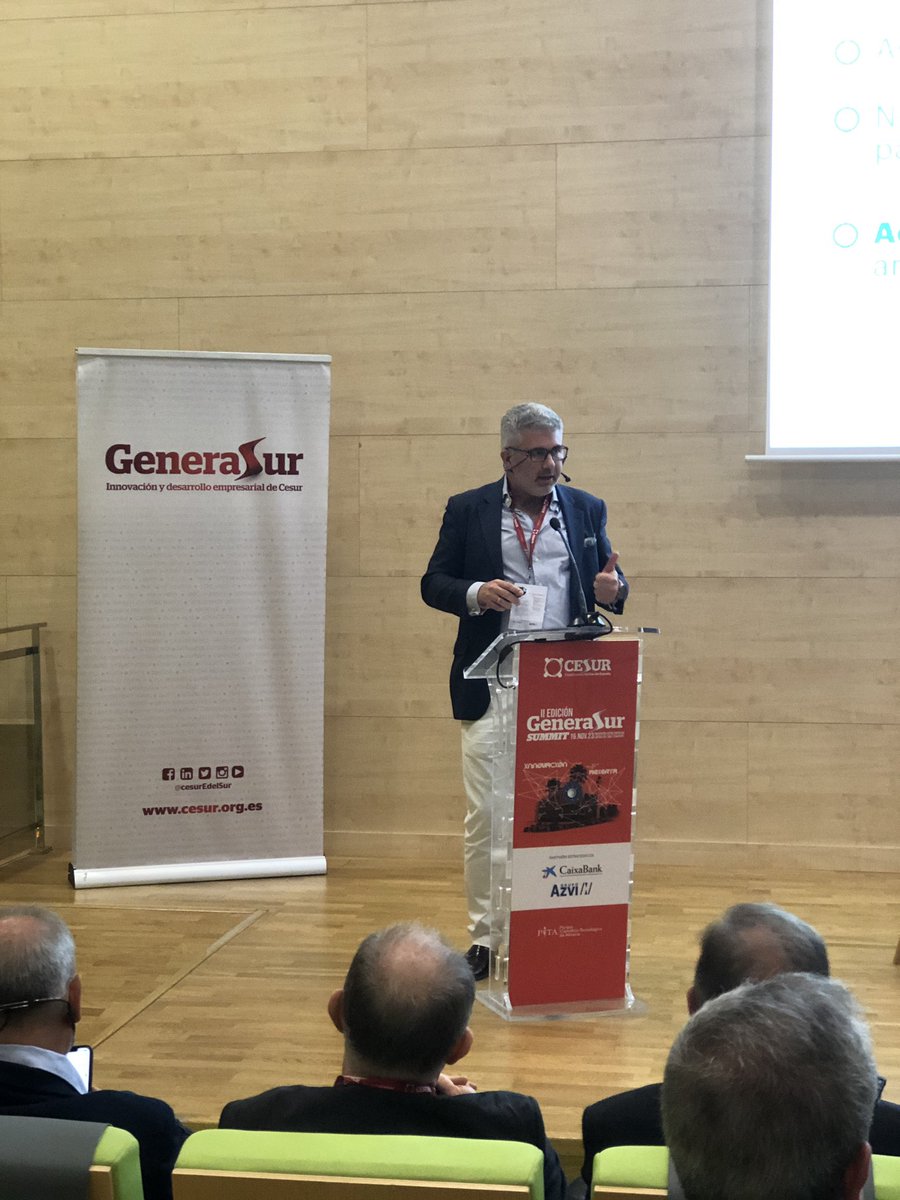 fruittoday's tweet photo. @aytoalm @CesurEdelSur @pitalmeria @caixabank @fundaciongazvi Víctor Rojas, dir. Comercial @KimitecGroup presenta el modelo de innovación disruptiva de la empresa y su partenariado global con @BayerEspana
#GeneraSur Summit @CesurEdelSur https://t.co/3YBimhIZyT