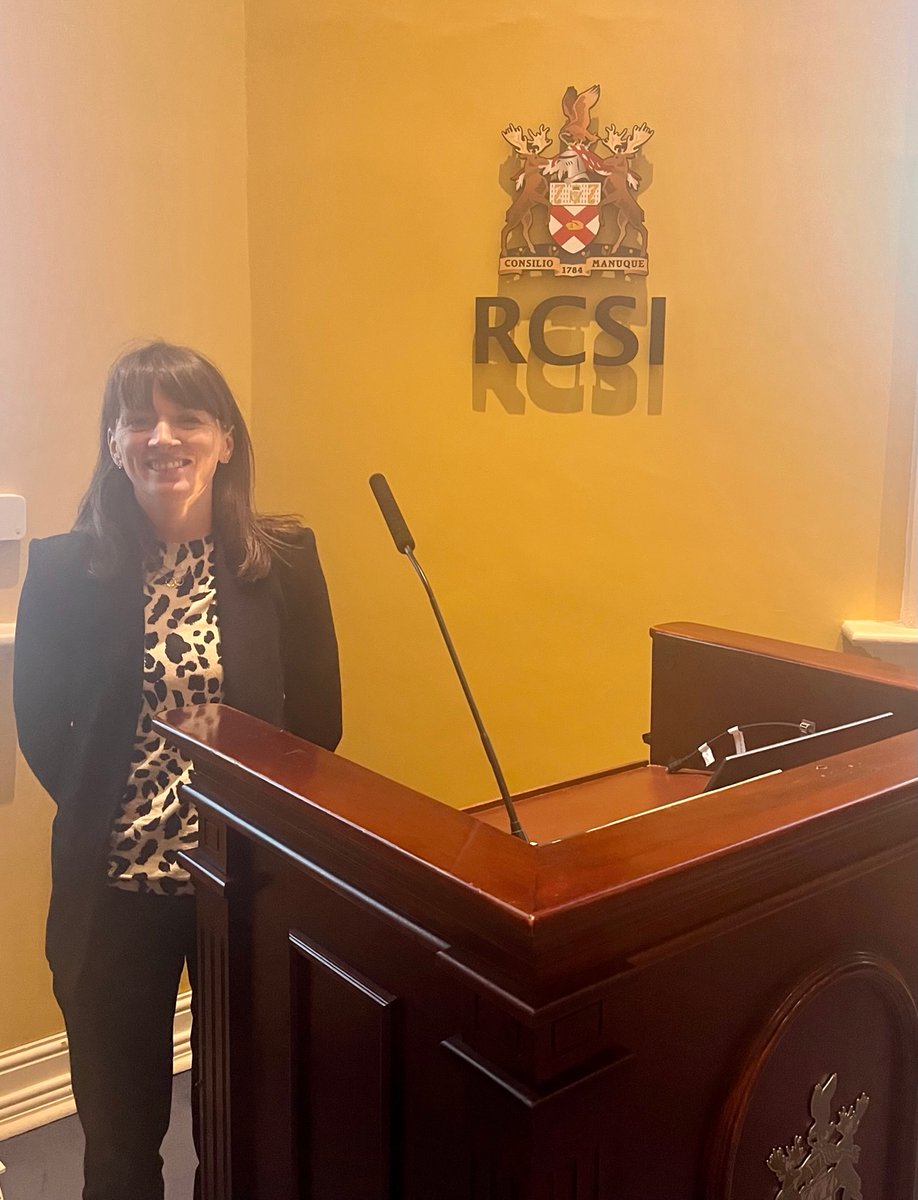 Great presentation from Mariosa Kieran, Pharmacy Head of Operations presenting on her MSc research project Introducing Key Performance Indicators in a Level 4 Academic Teaching Hospital at the RCSI Clinical Partner Evening on 15 November 2023 @RCSIPharmBioMol #OurMaterTeam
