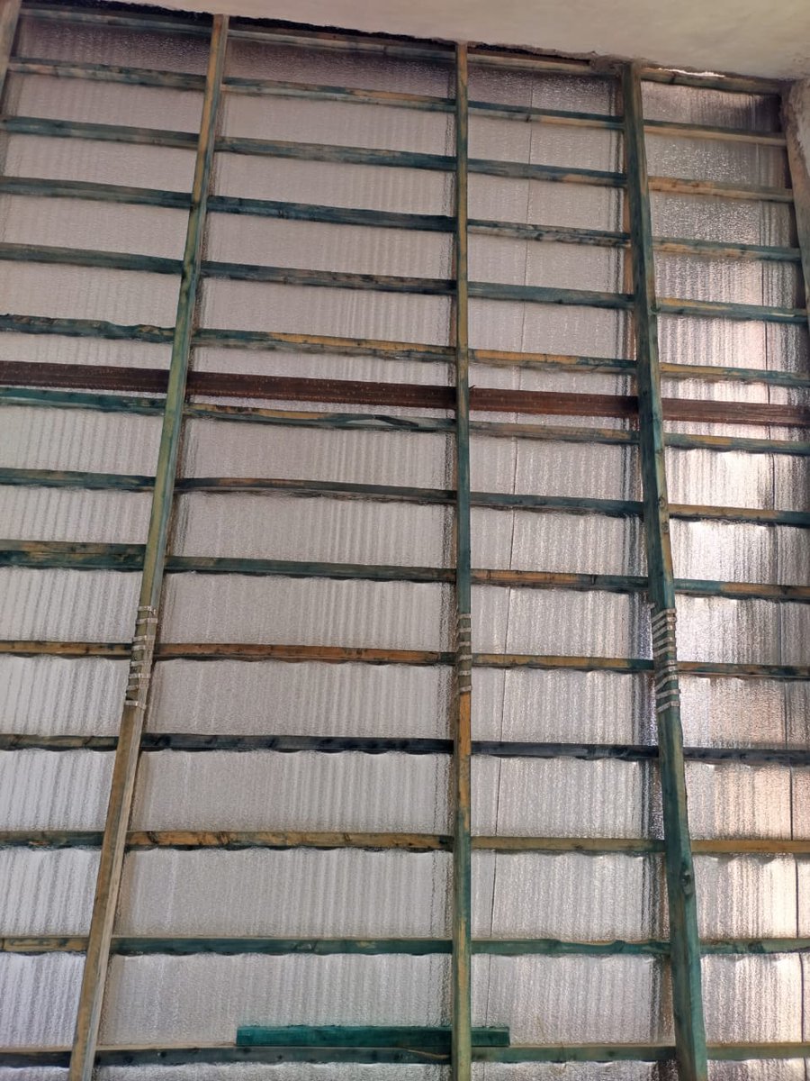 BurnPackaging's tweet photo. 𝐊𝐞𝐞𝐩 𝐲𝐨𝐮𝐫 𝐥𝐢𝐯𝐢𝐧𝐠 𝐬𝐩𝐚𝐜𝐞𝐬 𝐜𝐨𝐨𝐥.
Insulation blocks heat &amp; cold from penetrating through the #roof into your living space.
Order today : 0740 639103 .
#roofingexperts #mabati #heatcontrol #constructionindustry #constructionsite Ruto in 2027 #PassportMkononi https://t.co/2eJgVv1EH6
