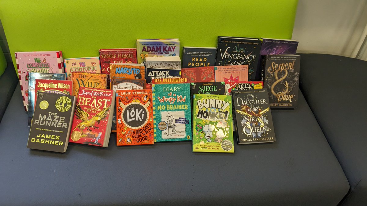 Hath_Library's tweet photo. Lots of new books have arrived in the Hathershaw Library over the last week including @wimpykid @JackyWilsonHQ @davidwalliams @DorkDiaries and many more.... Lots more being updated in the coming weeks #readingforpleasure https://t.co/yS36hgoD1P