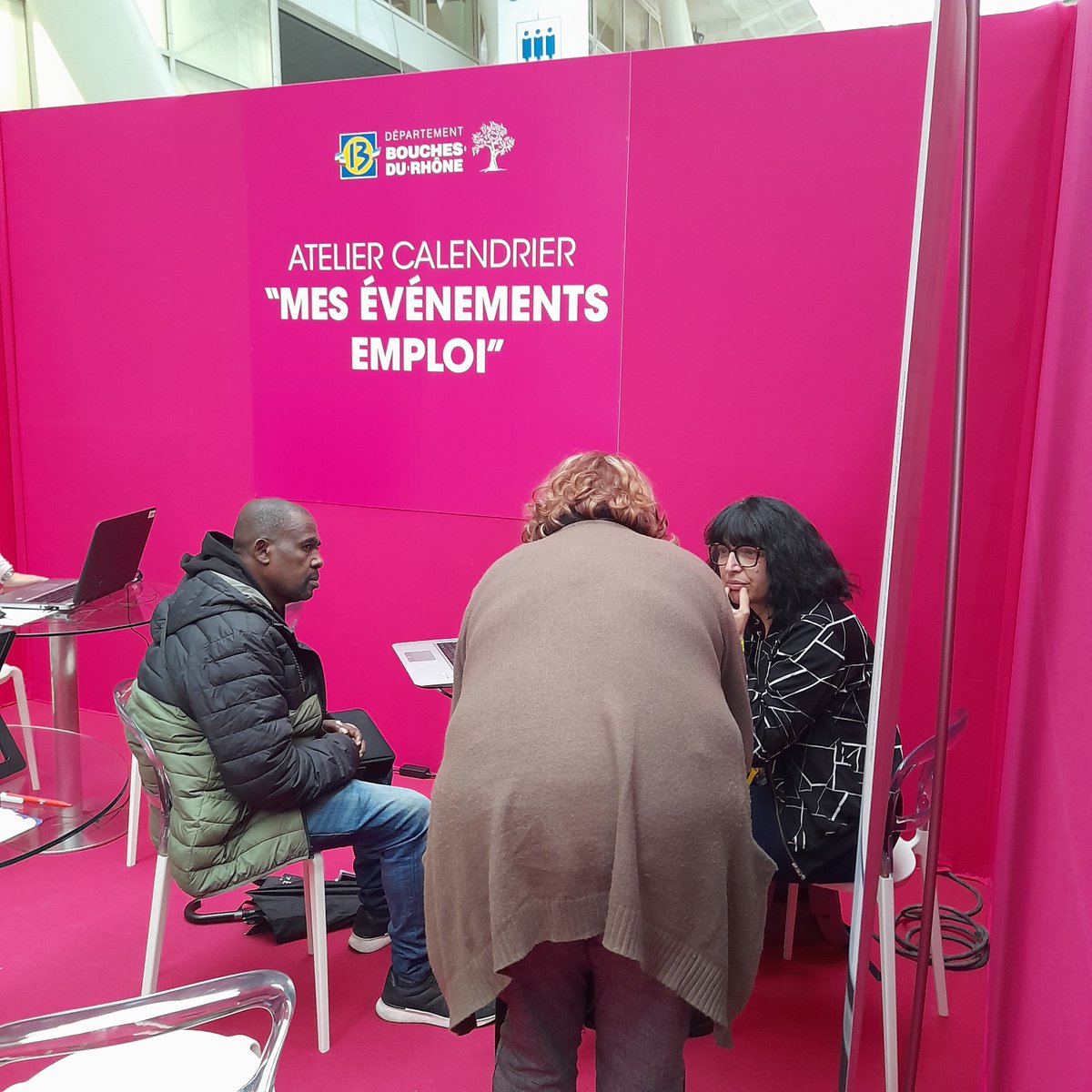 temar86168692's tweet photo. #AvecPoleemploi et @departement13 journée pour l'emploi. Des ateliers PIX EMPLOI et MES EVENEMENTS EMPLOI sont à votre disposition pour faciliter votre recherche d'emploi https://t.co/jtwPhn5pHI