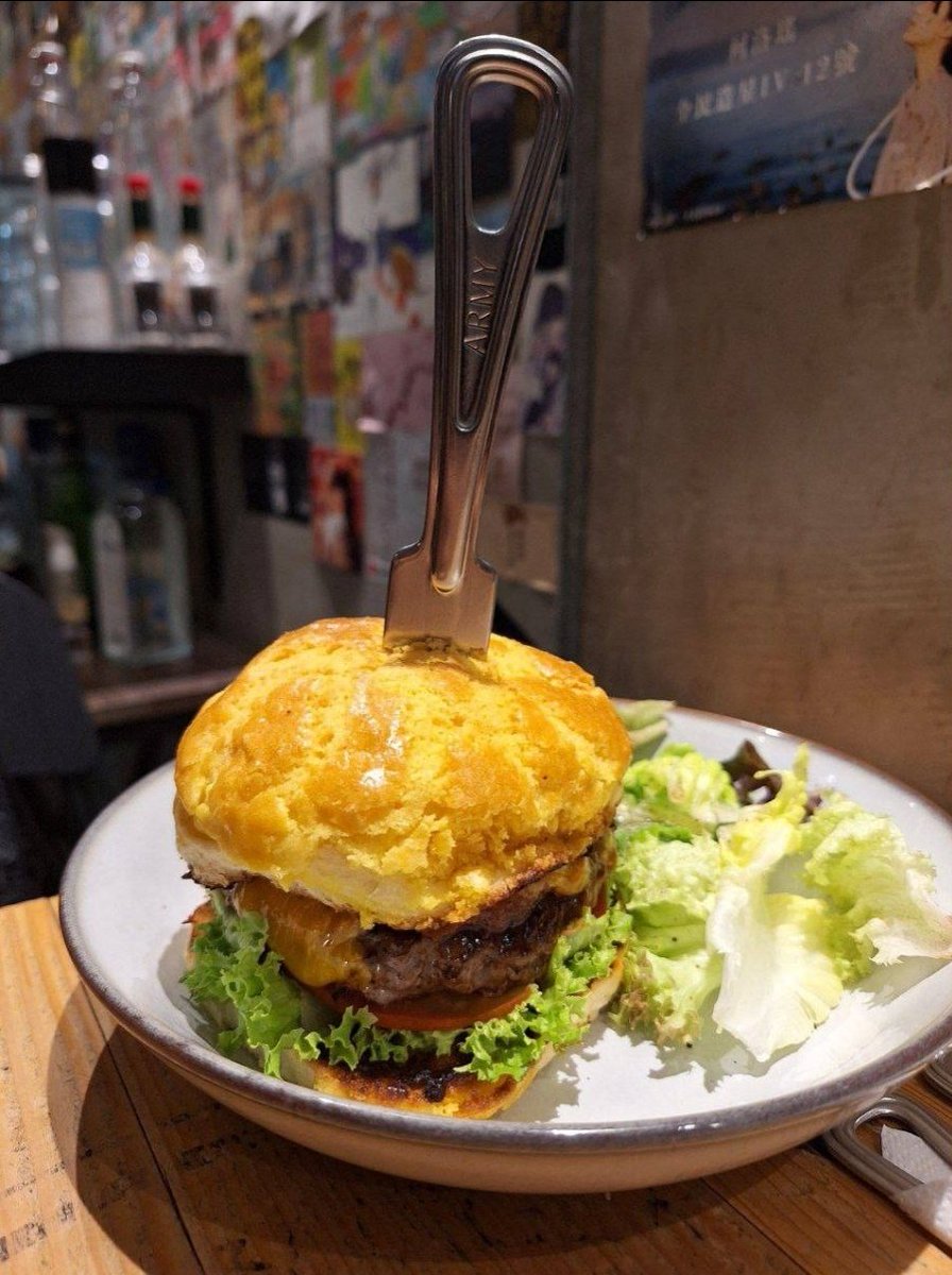 Fajoba1's tweet photo. #投稿 #圖片分享
=============
#西環
#Beeger2
#漢堡 #burger
FB: Beeger2
IG: beeger2hk
🎈 西環堅尼地城士美菲路1-15號美新大廈地下J號舖
💛💛💛💛💛💛💛💛
多謝支持我地🙂
和你撐良心店(非餐廳食肆) / 為食台 報料:
@tvidh2o / @hker0000 https://t.co/gk15zvEtko