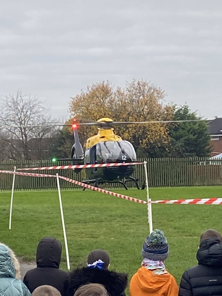 It is not everyday that a helicopter arrives at school.... What a great experience! Careers work and STEM workshops for our Y5 and Y6 pupils. Thanks for arranging <a href="/MrWongWW/">Mr Wong</a> #WWPAPD