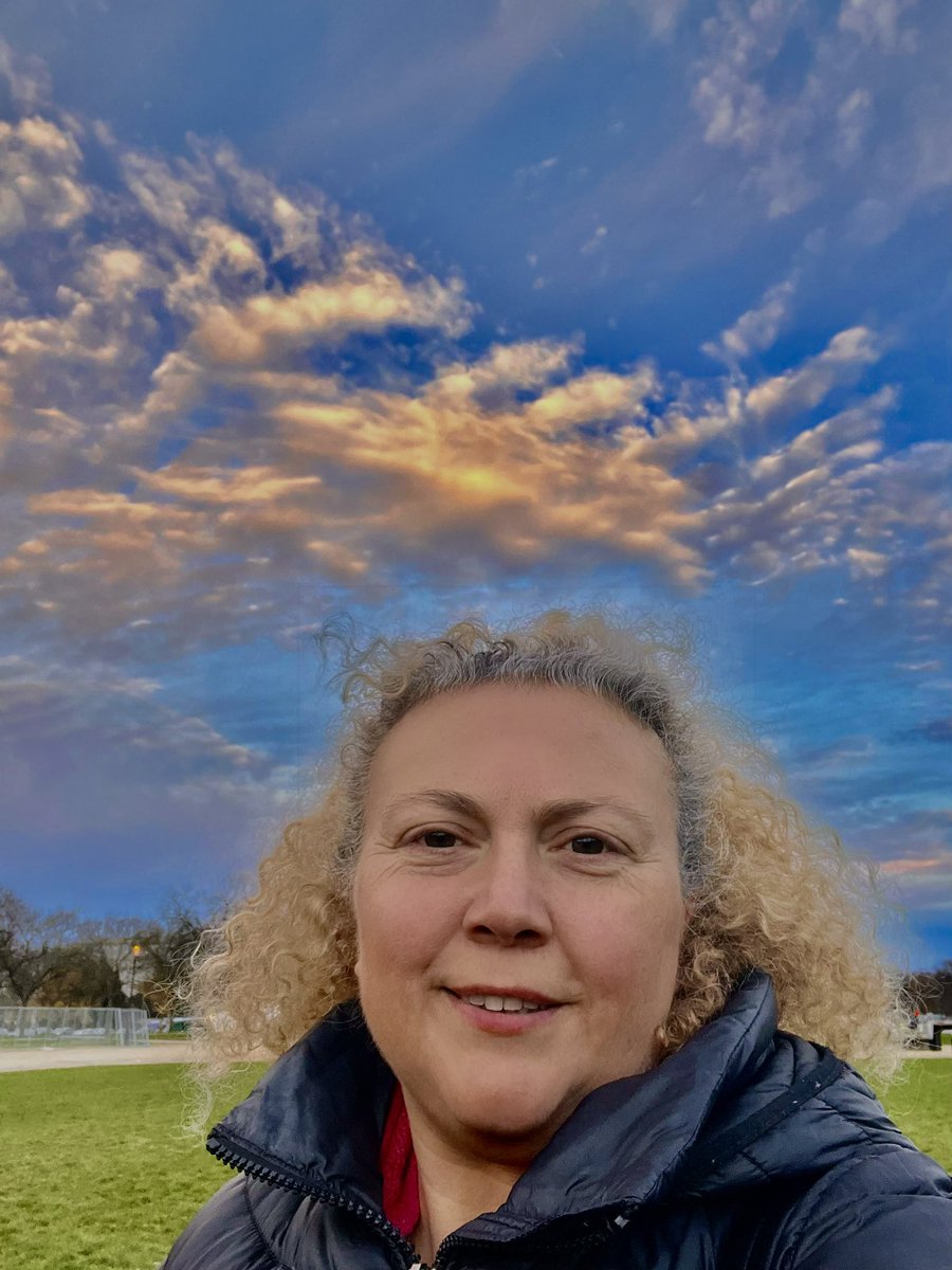 Came back home. Back to the lab tomorrow.  Clouds on my head, love and determination in my heart. Dear God please help me and please help me.