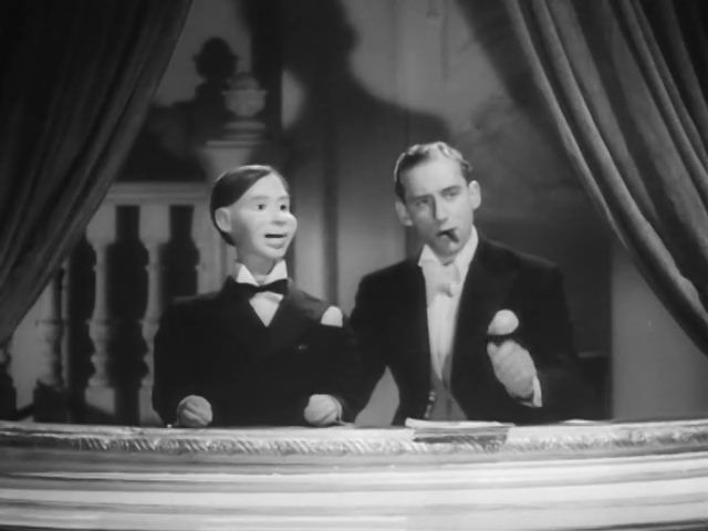 TalkingPicsTV's tweet photo. Ready for a CAVALCADE OF VARIETY (1941) 6:30am #PeterBrough #ArchieAndrews #ShermanFisherGirls #BillyCotton musical variety #TPTVsubtitles https://t.co/PBbF2YDakR