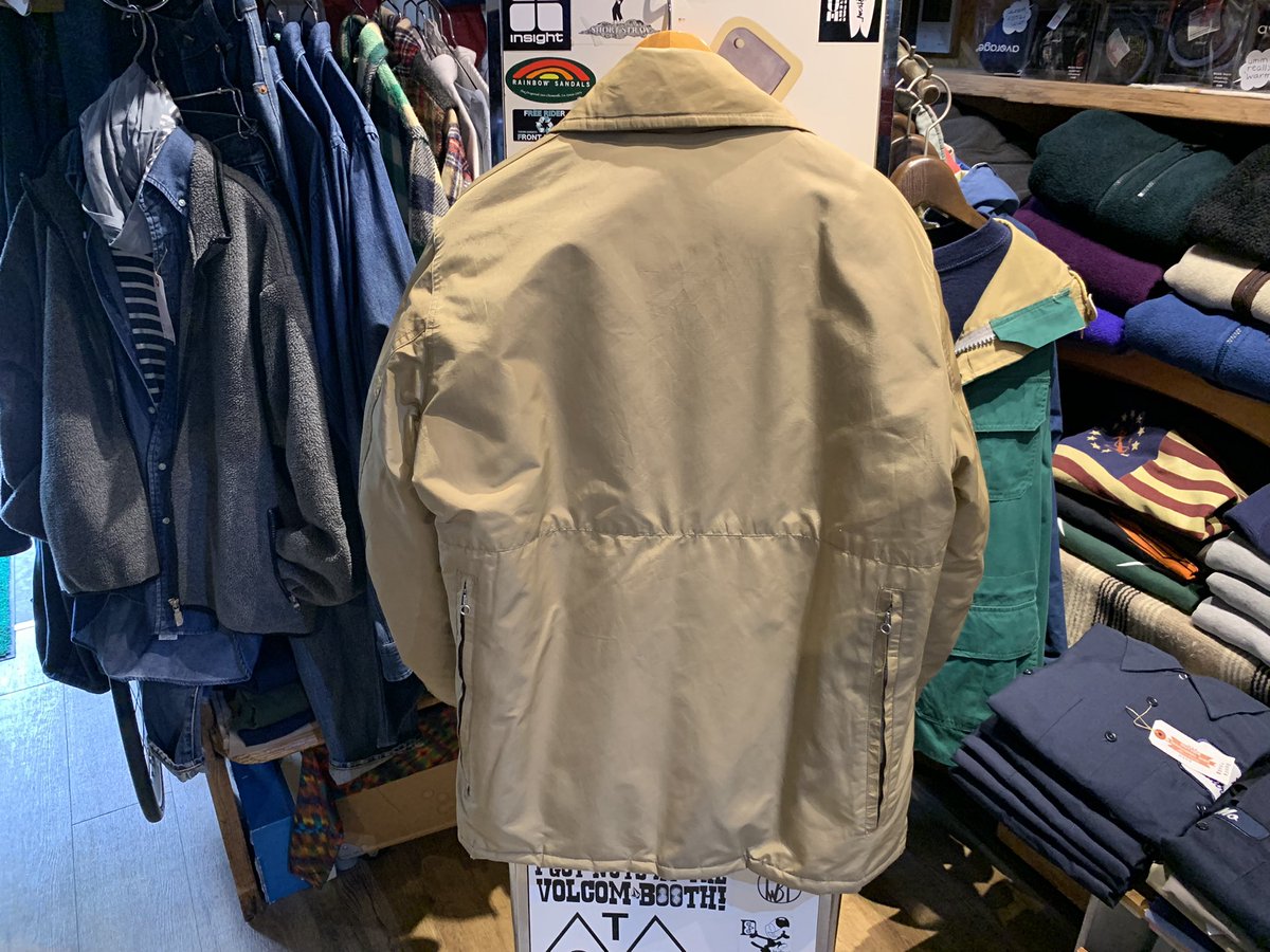 outsidekawasaki's tweet photo. USED Tempco
Hunting Down Jacket

Size M
M〜Lぐらい
Price ¥13200 Taxin

#アウトサイド川崎 #outsidekawasaki #川崎 #川崎駅 #川崎駅東口 #古着 #川崎古着 #神奈川古着 #アメカジ #アウトドア #神奈川古着屋 #川崎古着屋 #tempco #ハンティングジャケット #グースダウン #ダウンジャケット https://t.co/eqTrNCekb4
