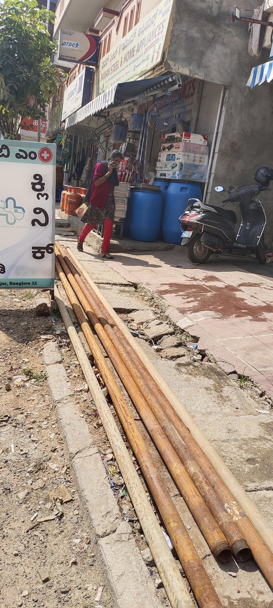 charming_Ali1's tweet photo. @BBMPCOMM @BbmpchdTeam @BBMPCares I have been requesting responsible person from past 2 months to remove these pipes which are kept in front of a hospital,they don't have idea how much pain those pipes are causing for patients to cross, I request u people to please help with it, https://t.co/CXJQIhfmCJ