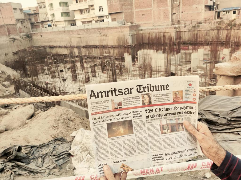 Hauteee's tweet image. Photos of illegal construction going on inspite the Hon. Court's order decided on 3rd Nov'23. Grand hotel destroyed, 7 homes destroyed,all fell into the 60ft illegally dug out basement by Vijay Sharma of Richi Hotels. Yet no action against him. Why is he above the law? @CMOPb