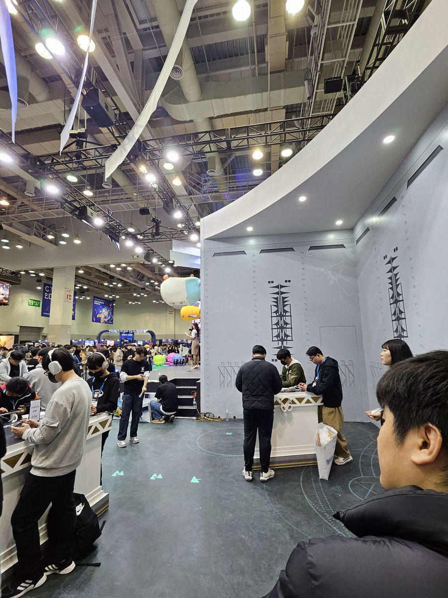 see56021's tweet photo. #하이퍼그리프 https://t.co/ahrXhY4tUQ