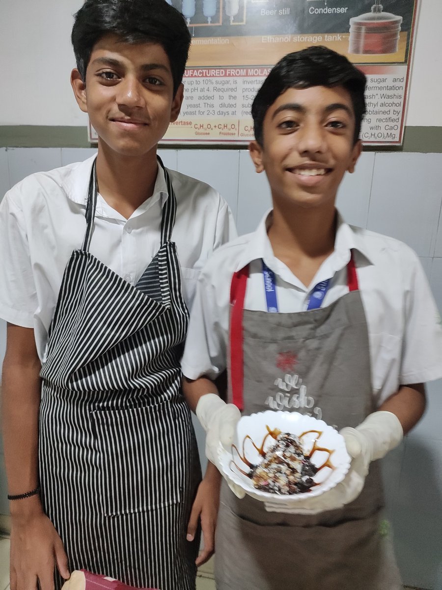 subodh_jaipur's tweet photo. Flameless cooking ( based on millets) and Sweets making competition was organized by Super Chefs Club on the theme - Sustainable Diwali .The budding chefs were given limited time to prepare their dish.
#bestcbseschool
#buddingchefs
#culinaryskills
#appealingflavours https://t.co/F13WysnWlb