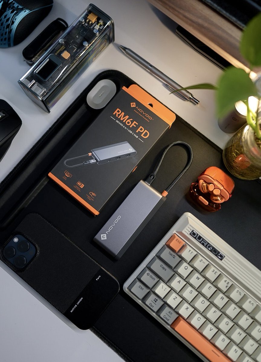 NOVOO_Global's tweet photo. How many screens do you need to work efficiently? ✌️
Share your desk setup! ✨
#desksetup #developers #programming #NOVOO #NOVOOHUB https://t.co/mYqbgUDsEZ