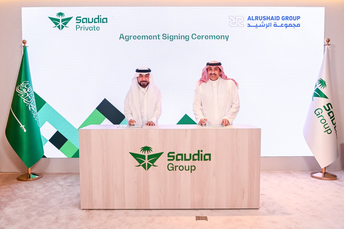 SaudiaGroup's tweet photo. أبرمت #طيران_السعودية_الخاص التابعة لـ #مجموعة_السعودية اتفاقية مع مجموعة الرشيد لدعم عمليات طيران الطائرات العامودية الرافعة في #نيوم، وذلك خلال #معرض_دبي_للطيران 2023

@saudiaspa https://t.co/IbIzvZJHbB