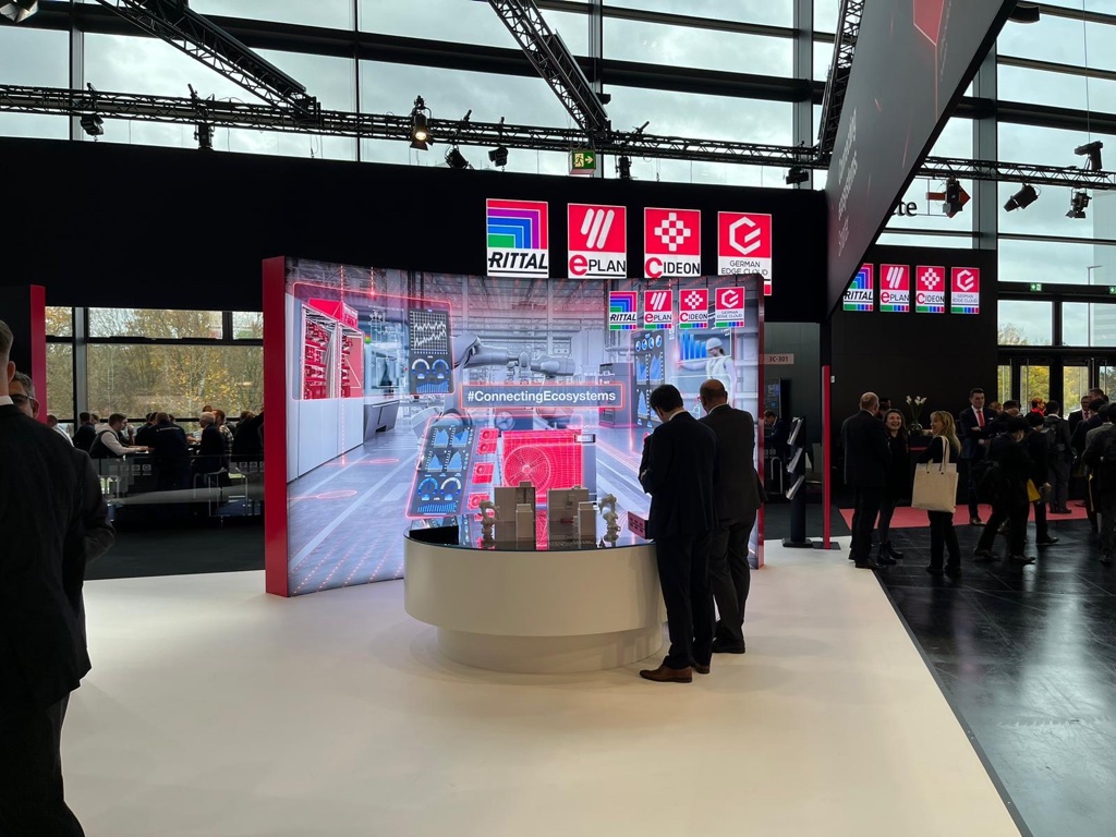 Rittal_CH's tweet photo. SPS 2023 🙌
Auch unsere Kollegen aus der Schweiz sind dieses Jahr wieder fleissig auf dem Messestand unterwegs.
Besuchen Sie unseren Messestand, um alles über unsere Lösungen entlang der Wertschöpfungskette zu erfahren.
📆 14.-16. November 2023
📍Halle 3C, Stand 301

#MeetRittal https://t.co/o33AOJPZJf