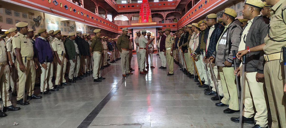 મધ્યપ્રદેશ વિધાનસભા ચુંટણી-૨૦૨૩  બંદોબસ્ત અર્થે નવસારી જિલ્લા ના હોમગાર્ડઝ સભ્યો ઉજ્જૈન પોલીસ લાઈન ખાતે રવાના