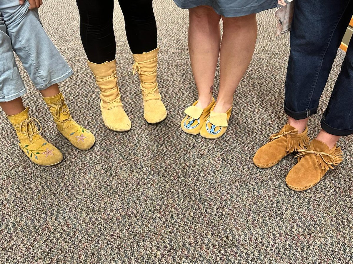 MsDoremus's tweet photo. Rock Your Mocs Day!
#TigerScots #ctuir https://t.co/XAgPI7TzFR