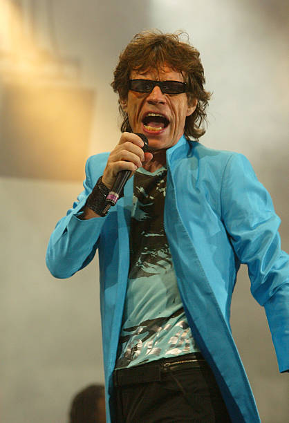 VLafora's tweet photo. Mick at @StadeFrance Paris 2003
📷 #ToniAnneBarson #WireImages 
Jagger on stage July 10, 2003
@Natalie62292640 @resident219 @denajag @AJDMaru @cheers16 @fannyguinochet @MFRemillard @ginger_l1 @Wordsmithgetxo @chucksconfused @werthro @prolixmusic_ @FatOldAnarchist @mustan0391 https://t.co/qMTPayWcqw