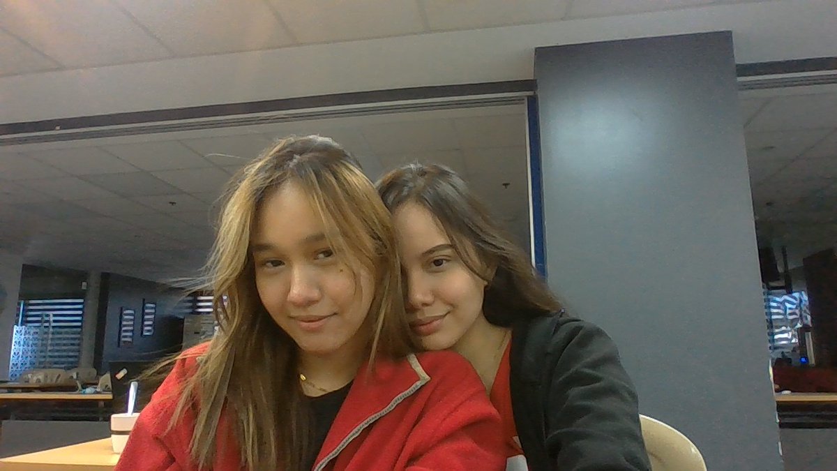 ariahxz_'s tweet photo. gusto ko pa ng #hello at #flattops at #kopiko,, i love youuu!! https://t.co/JUvf0SiPvM
