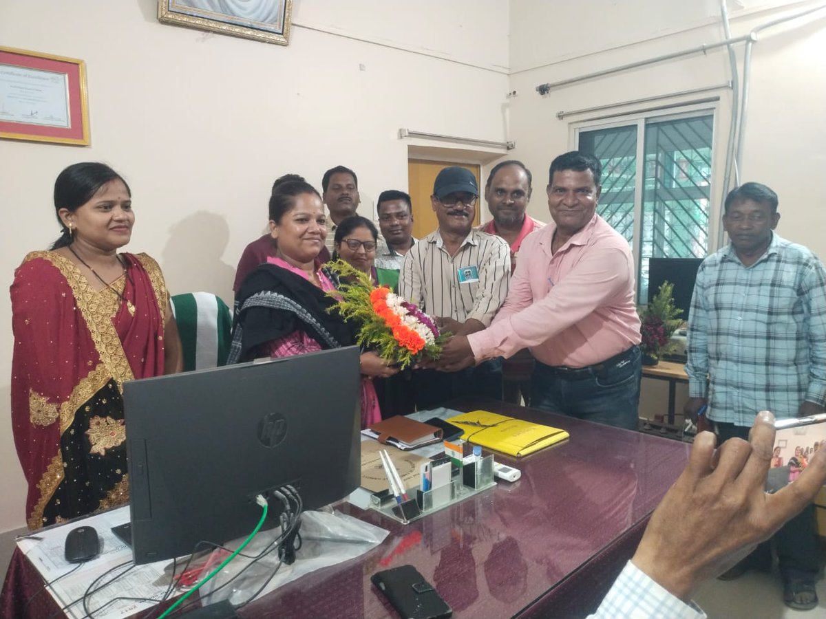 imbebita1's tweet photo. Biridi at a glance
Joined and meeting with different stakeholders of Biridi Block
First PS Meeting
AONO programme
1St District Level Review Meeting
1St Joint Hearing of Grievance
Central Team Visit
Visit to SAGY village Arana GP
5T HST visit
First Diwali in Office https://t.co/HbyUemfLNI