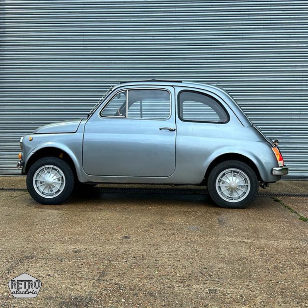 retroelectrics1's tweet photo. It's not often you see a Fiat 500 in silver! 

This little beauty will soon be zipping around emission-free.

#retroelectrics #fiat500 #classicfiat500 #evconversion #cinqucento #fiat500owners #fiat500club #electricconversion #classicconversion #ev #greenlondon #citycar https://t.co/uHXsJes8fM