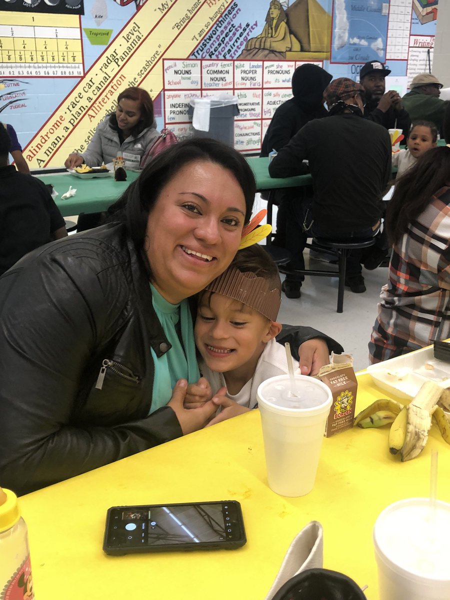 DrTiffanyRicha1's tweet photo. Another great family engagement activity at Live Oak ES. Thanksgiving Luncheons are always a hit at the “Oak” and we’re grateful. Wow 🤩 400+ families served. Thank You LOES Nutrition Staff &amp; teachers, you rock! 
@LIVEOAKELEM @NutritionNCSS @NewtonCoSchools https://t.co/OZmDjBJkxF