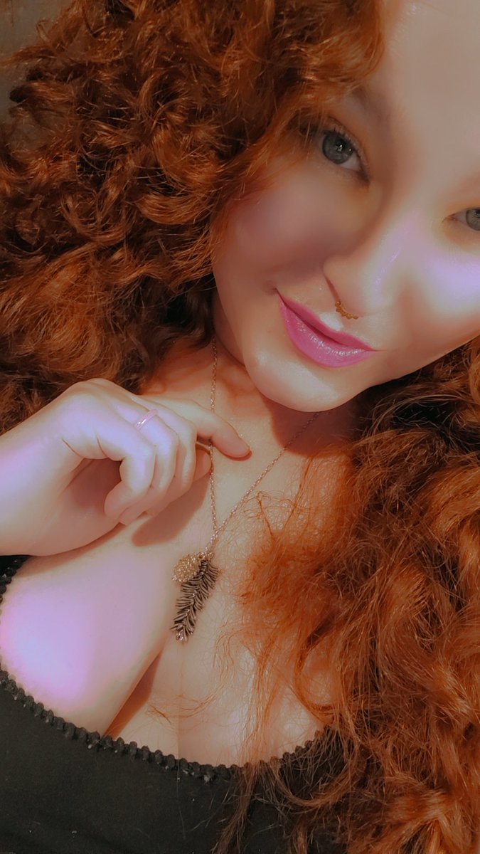 GingerCakes510's tweet photo. I'm a Street Taco. Thick, Tasy and Falling Apart. #RedHead #Ginger #StonerFam #ThickerThanThick #OregonStoner #BudTender https://t.co/rjhWwIRczP