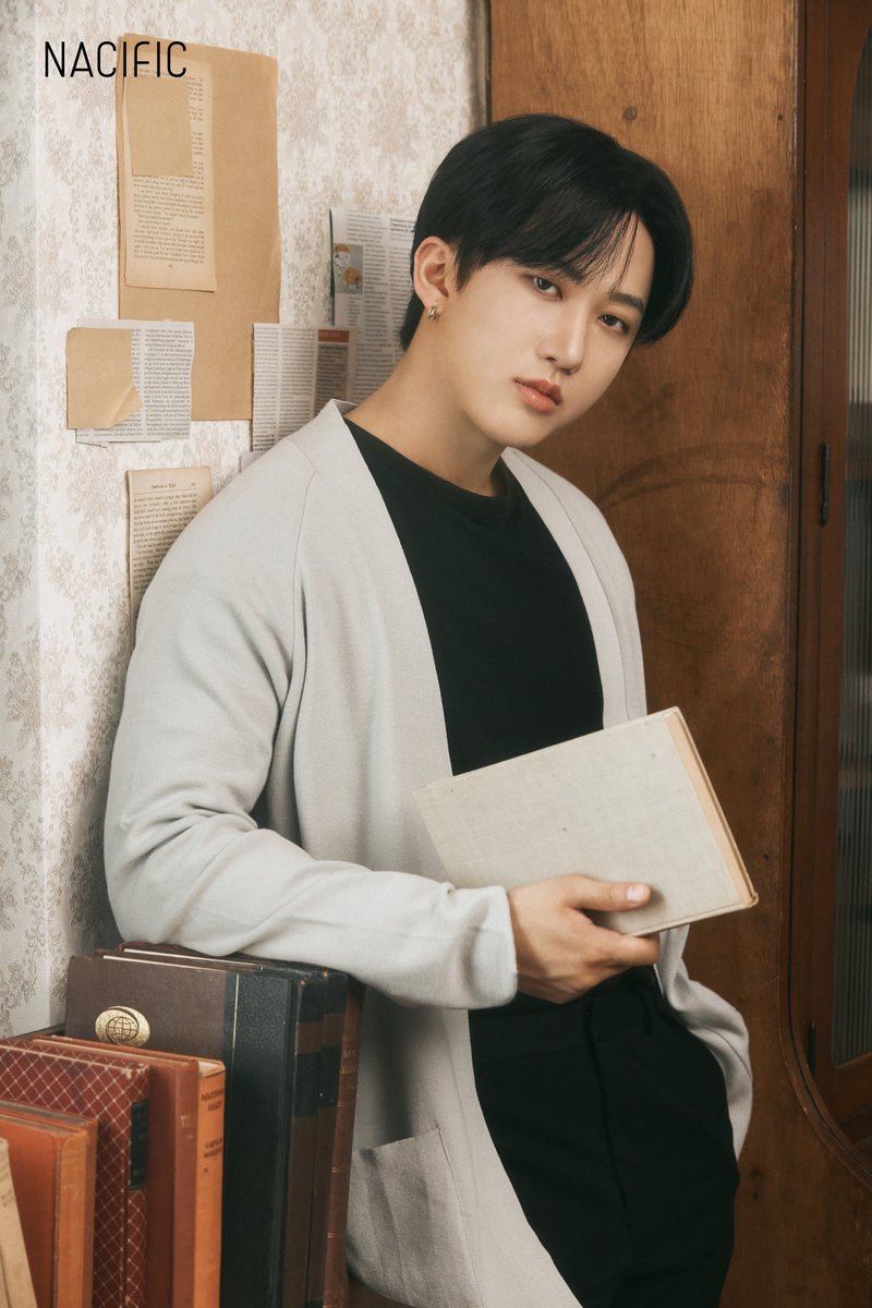 KrNacific's tweet photo. 𝗡𝗔𝗖𝗜𝗙𝗜𝗖 𝗫 𝗦𝘁𝗿𝗮𝘆 𝗞𝗶𝗱𝘀

𝐓𝐡𝐞 𝐒𝐭𝐨𝐫𝐲 𝐨𝐟 𝐍𝐀𝐂𝐈𝐅𝐈𝐂 𝐰𝐢𝐭𝐡 𝐂𝐡𝐚𝐧𝐠𝐛𝐢𝐧📖

#네시픽 #스트레이키즈 #창빈 
#nacific #StrayKids #Changbin https://t.co/h0Vq5MRBgv