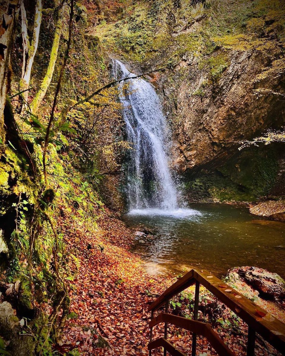 BOZULMAMIŞ GÜZELLİĞİMİZ BAKLABOSTAN TABİAT PARKINI GÖRDÜNÜZ MÜ? 🍂

#karabük #baklabostan #şelale