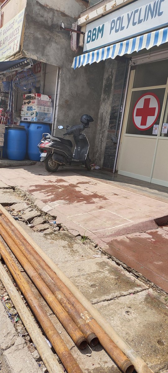 charming_Ali1's tweet photo. @ICCCBengaluru @ICCCBengaluru 
Requesting u to remove these pipes as they are in front of hospital and causing problems to patients, they have been kept there from past 2 months ,
https://t.co/7G5NaNqlF8 https://t.co/59dGQUhCoC