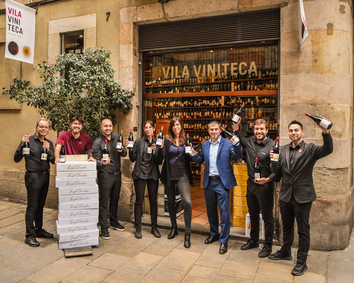 Le Beaujolais Nouveau 2023 est arrivé! 🍷

El tercer jueves de noviembre y como viene siendo tradicional cada año, llega el esperado Beaujolais Nouveau. Escoge entre cuatro referencias de dos bodegas de prestigio. #vinodeldía bit.ly/3ZHuL08