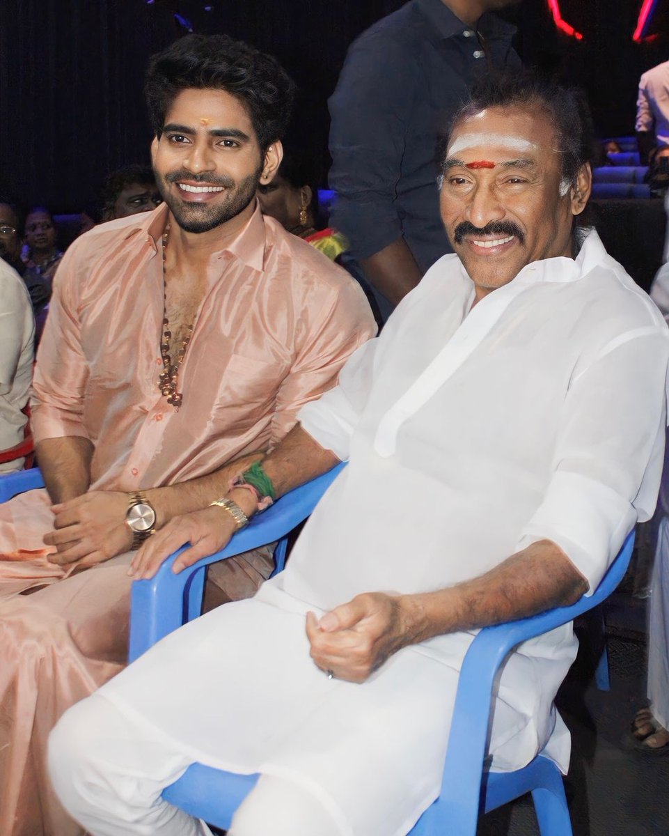 BMFamdom's tweet photo. #BalajiMurugadoss & #Deva Pic. 🫶 #VaVaralamVa #BM01 #BalajiMurugadoss𓃵 #MusicDeva #SGSCreativeMedia #BalaFam https://t.co/pVGivPTZu5