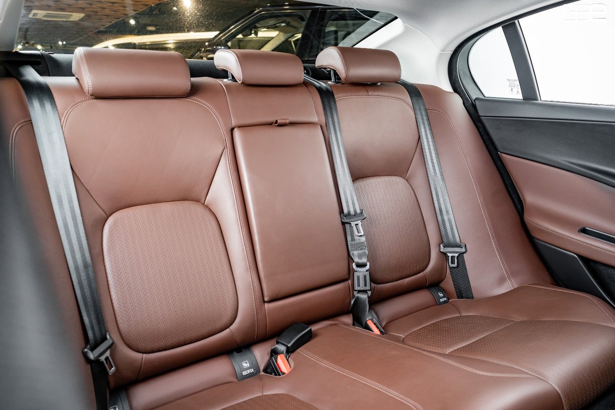 AutoBestEmperio's tweet photo. New in Stock !
2019 JAGUAR XE PORTFOLIO 25T | For SALE

► Call At 8888588886
► Price - https://t.co/tXfRBPeV3k
► Website - https://t.co/QPAHtyHe0J

22,220 Km Driven • Petrol • White Color with Brown Interior

AUTOBEST EMPERIO
•
🚘#teamindia #xe #jaguarxe https://t.co/ODB2vrUJVv