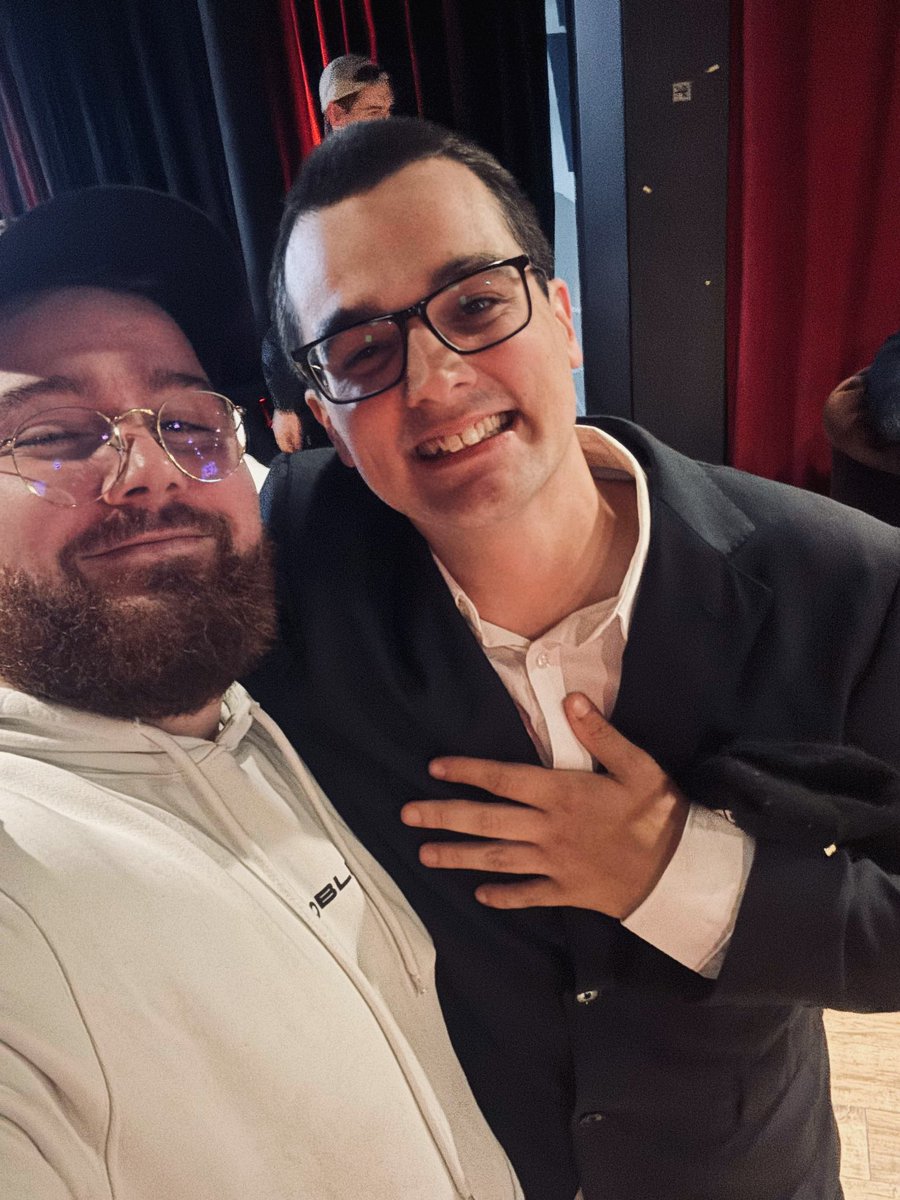 Esport_SCP's tweet photo. Reportage #CLF 3 - #NextLevel 

Photo 4 : 

Regardez moi ces sourires 🤩 nous étions tellement fiers et contents d’être là ✨

@SCP_HO2 &amp; @Alanmax748513 https://t.co/HuzcMXNDig