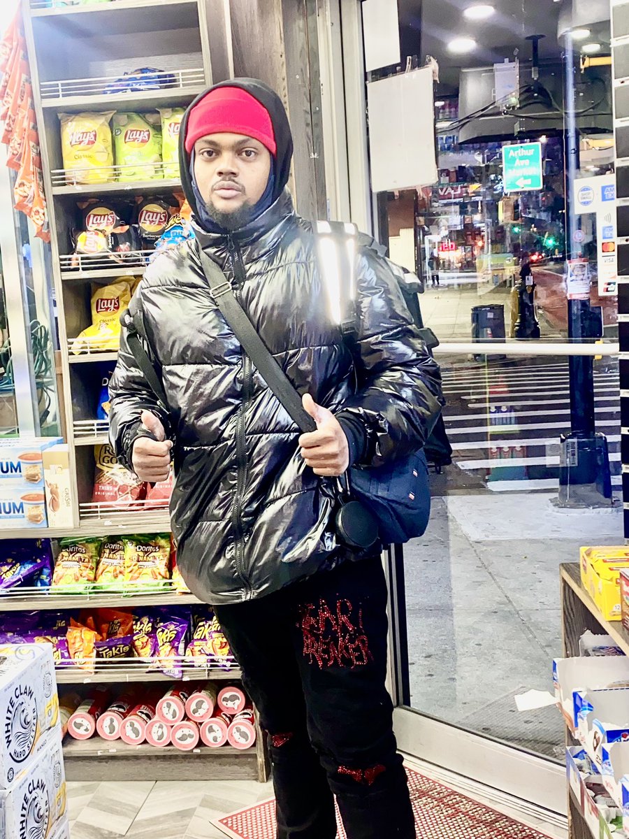 KingHeartsWorld's tweet photo. Divine Hussle 🙏👑💙🫶🩵 
Follow Music Artist @kingheartsworld 
Repost📱Share 📲 
#divinehussle #kinghearts #theroyaldon #versatile #royalheartsent #singer #rapper #songwriter #believe #righthandtogod #righthand2god #ingoditrust #goddid #blessed #holyghost #hustle #hustla #power https://t.co/9lWfBgqoW8