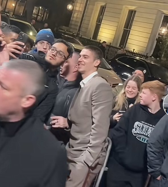 grahmfv's tweet photo. ótima tentativa hero fiennes mas eu ainda te amo https://t.co/Xzcf6FAA8M