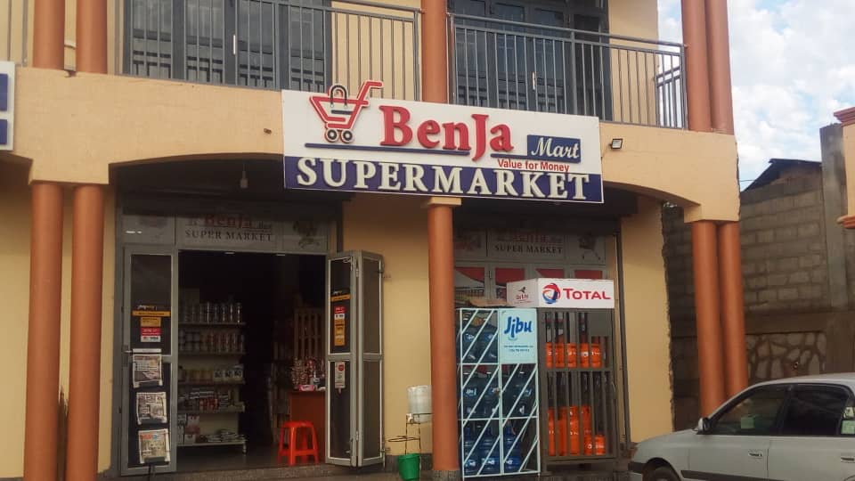 Emma_ug_'s tweet photo. Good morning
@ApophiaKadz @karothk256 @DeeSandy20 @lynda_ddane @Atuhairecarol10
Are you in Najjera?
As you're going home, don't forget to shop for your family and friends at Benjamart after Shell petrol station
Contact us
+256786542306
+256702310470
#ValueForYourMoney
#ThankYou https://t.co/pqV3xDvZoD
