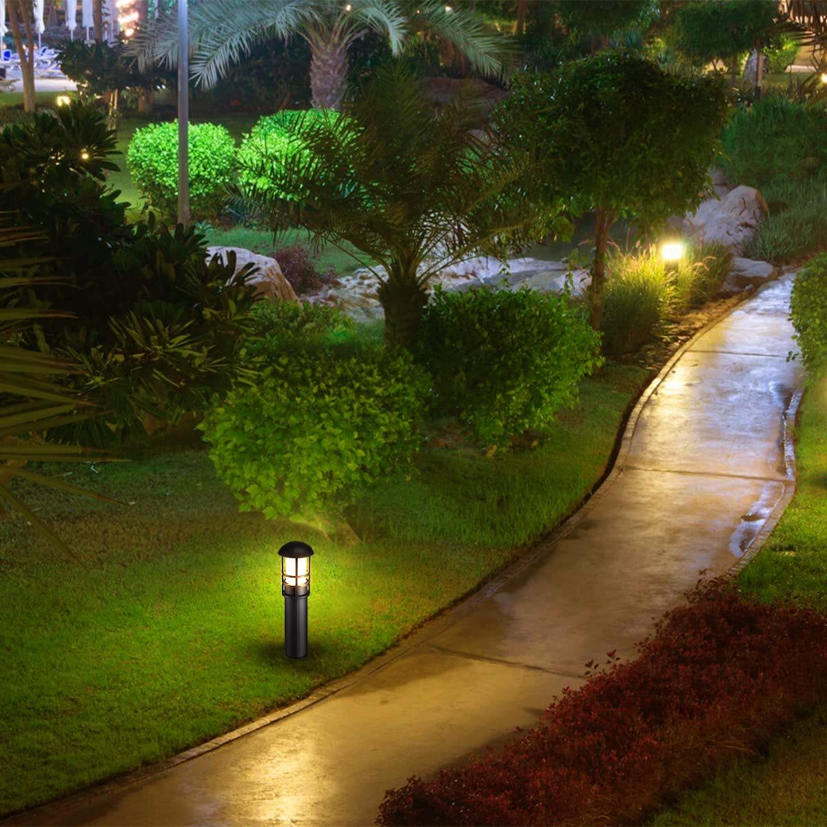 TwinselCo's tweet image. Guiding the way with our garden path lights. Illuminate your garden's walkways for safety and charm. Make every step a delightful journey. 🚶‍♀️✨ #PathwayLights #GardenWalkways #GardenSafety