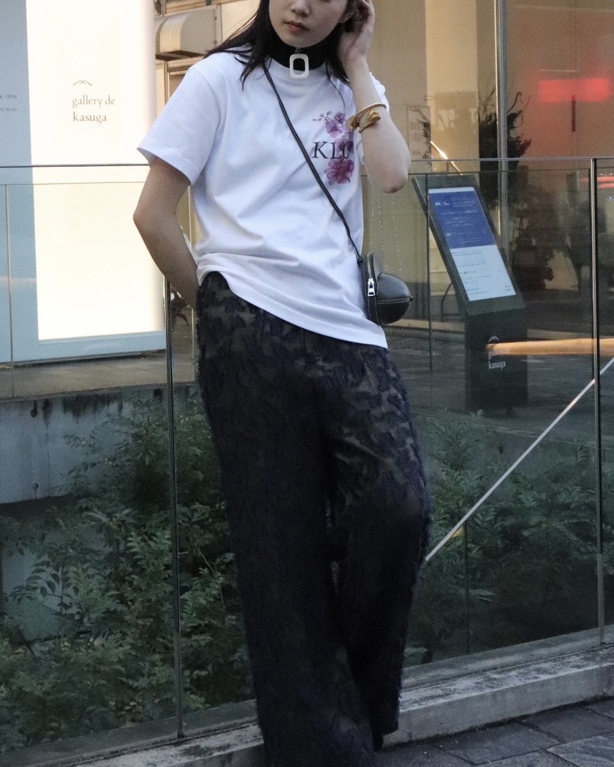 kohslickcurro's tweet photo. 【KLC PRESS】

Snow Man
「タペストリー」
Dance Practice

にて、当ショップのオリジナルTシャツを
目黒蓮様にご着用いただきました！

ご注文は下記URLから可能となっております！
https://t.co/DdV1j1JMuA

#目黒蓮 #SnowMan #SnowMan衣装 ＃目黒蓮衣装 https://t.co/pBaVyMNmeX